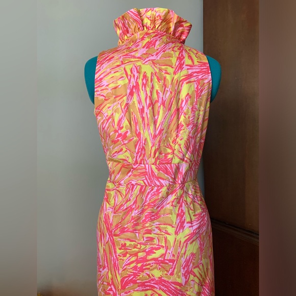 Just Taylor Dress Pink and Yellow v-neck ruffle - Picture 10 of 12